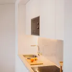 Mary Orange - No 236 2e - Stylish One-bedroom Escape